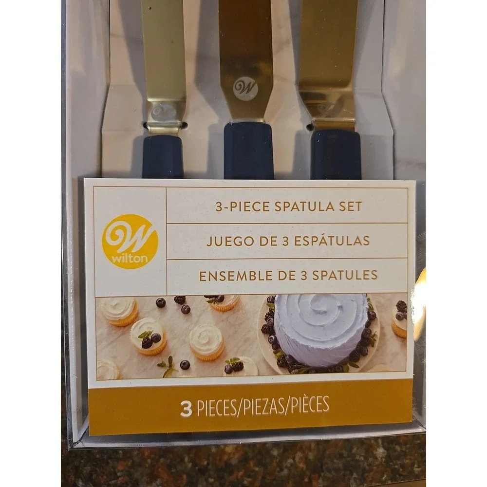 Wilton Navy Blue and Gold Icing Spatula Set 3-Piece Set NEW IN‎ BOX